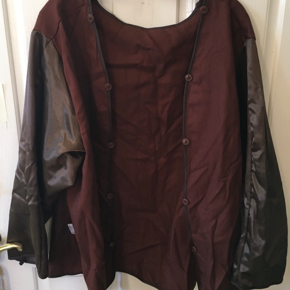 Two Tone Dual Fabric Shrug Type Wrap